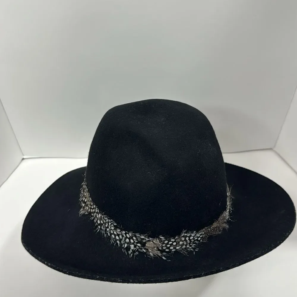 August Vintage Womens Black Wool Bucket Nomadic Feathers Band Boho Hat